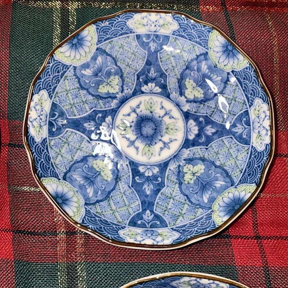 4‎ Hijiri Gama Vintage Japanese Plate Signed Blue White & Green 4.5